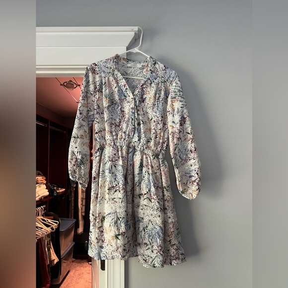 Adorable puff sleeve mini dress, size medium. - Picture 1 of 3